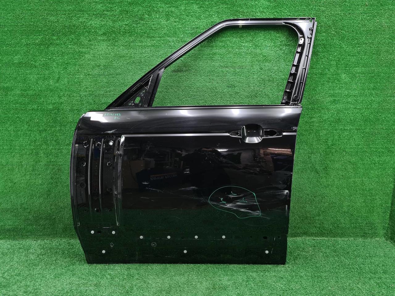 Дверь передняя левая Range Rover Vogue L405 12-22
