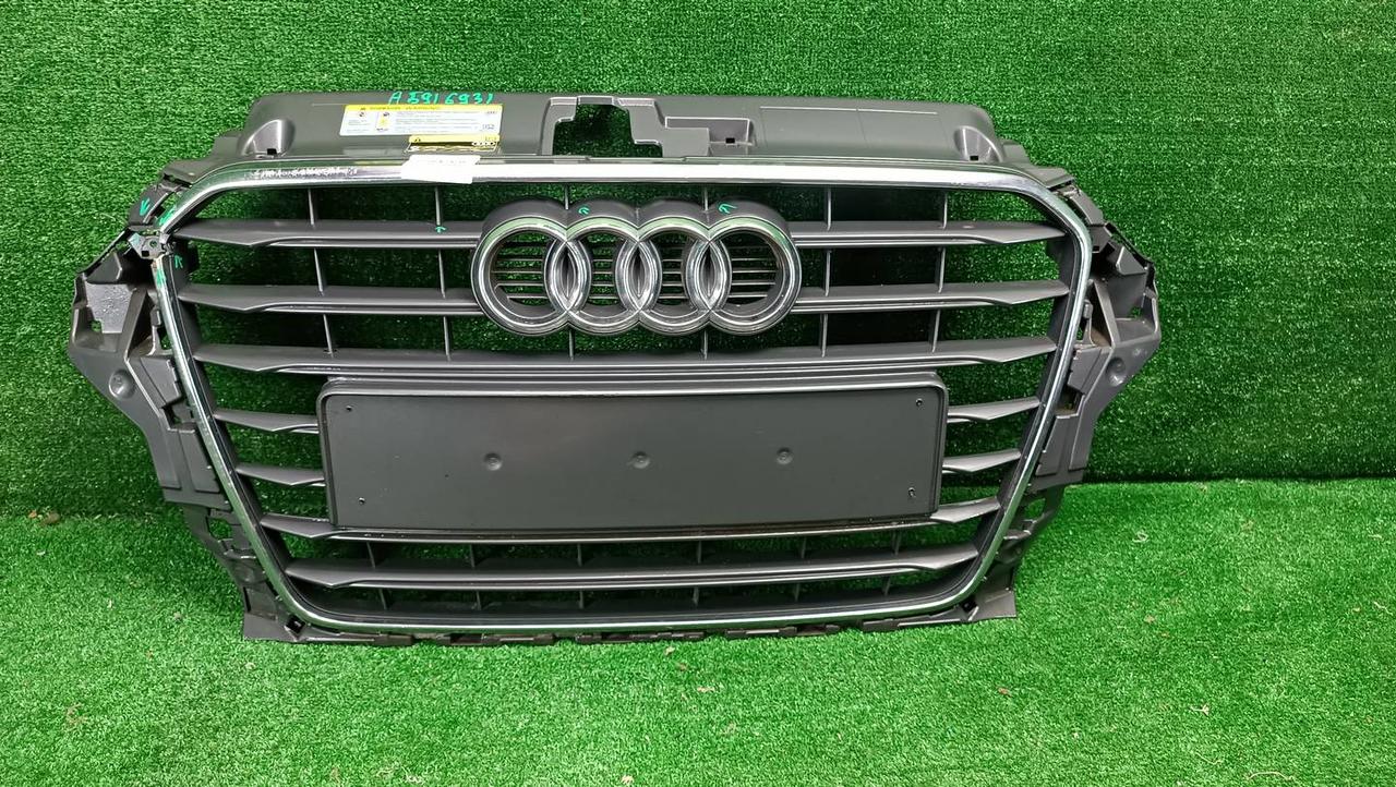 Решетка радиатора Audi A3 8V (2012-2016)