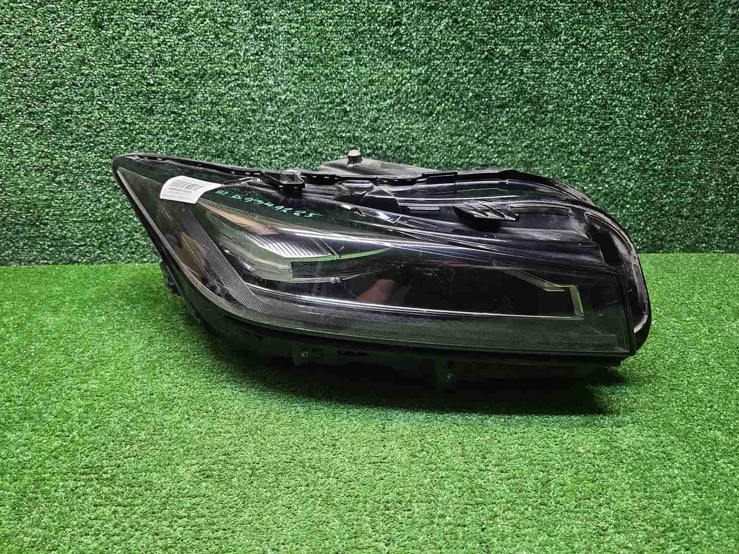 Фара правая Geely Preface (2024-н.в.) LED