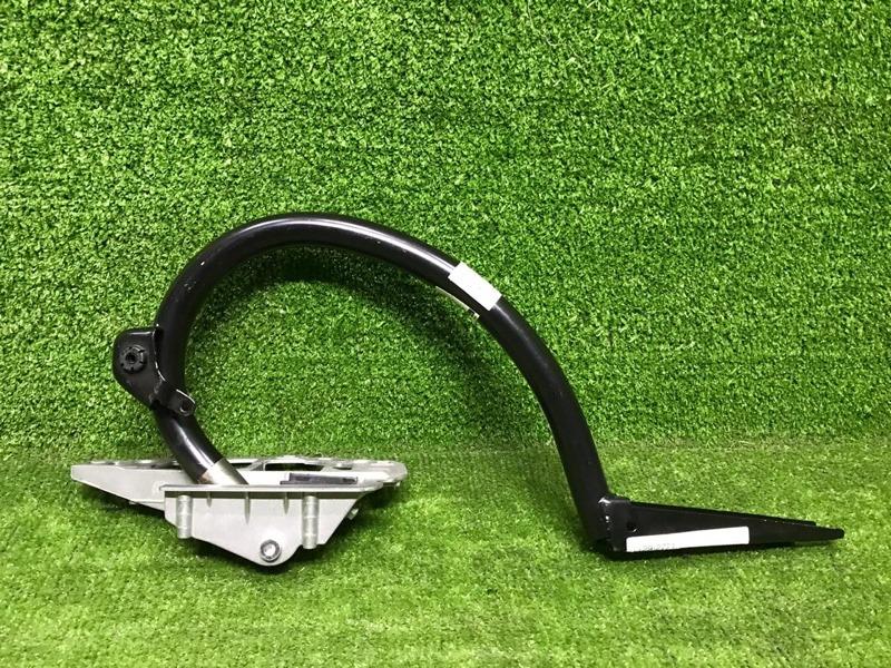 D1614 Петля крышки багажника Mercedes C w205 (2014-2023)