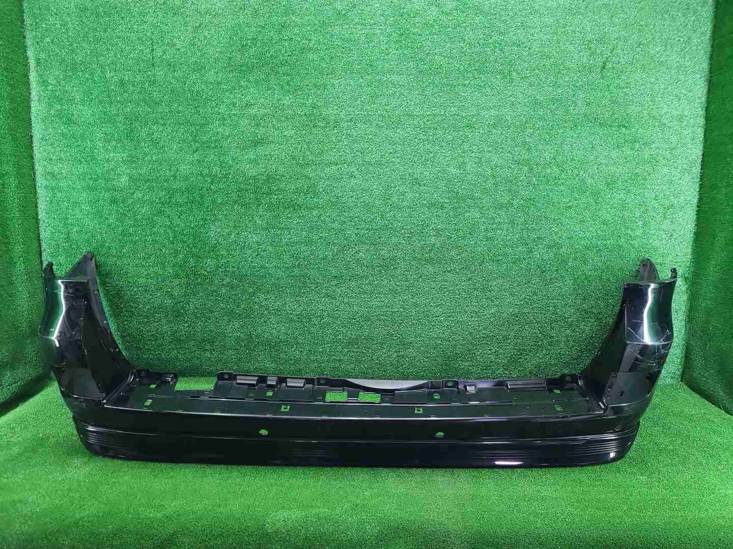 Бампер задний Toyota Land Cruiser 200 (2015-2021) Executive Lounge