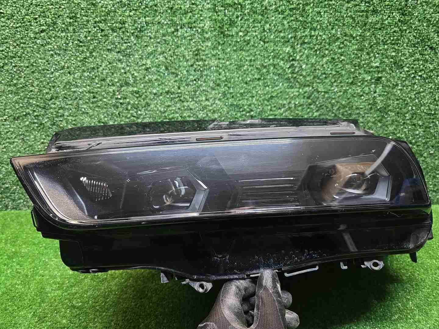 Фара левая BMW 7er G70 (2022-н.в.) LED