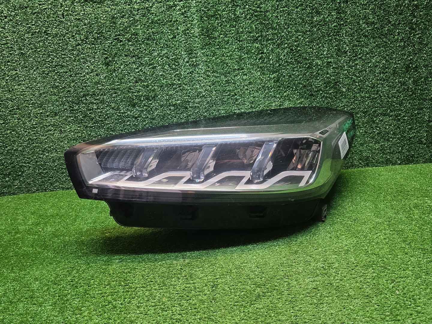 Фара левая Chery Tiggo 8 (2018-н.в.) LED