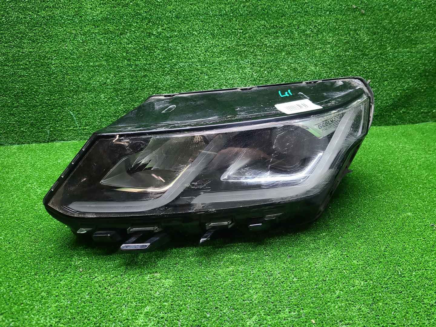 Фара левая Geely Coolray (2019-2024) LED
