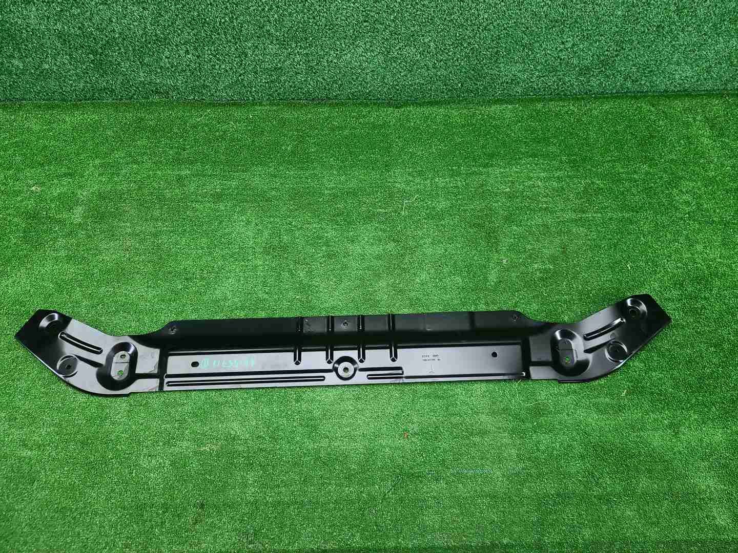 Телевизор верхняя часть Hongqi HS5 (2019-н.в.)
