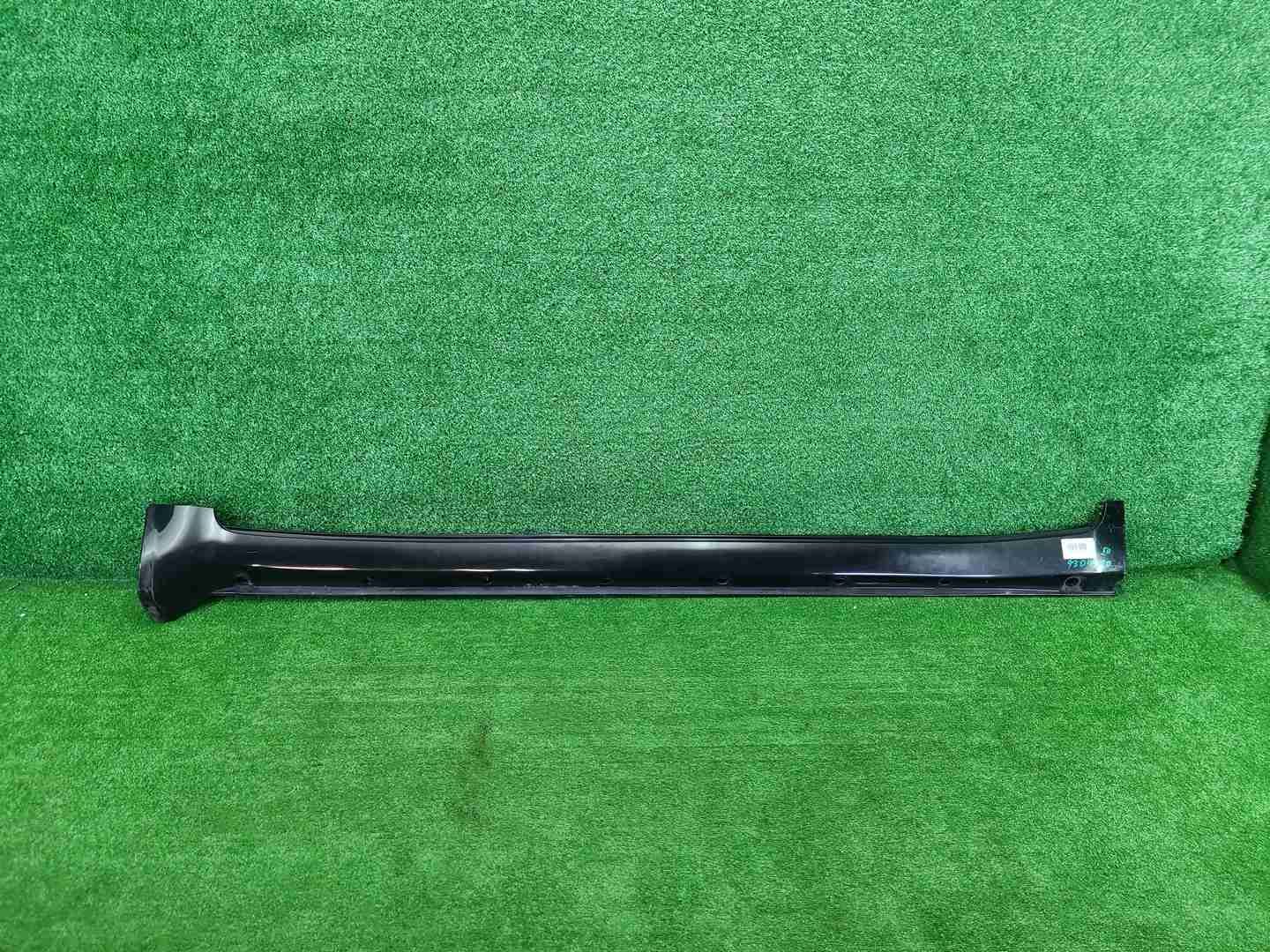 Накладка порога LH Toyota Land Cruiser 200 (07-15)