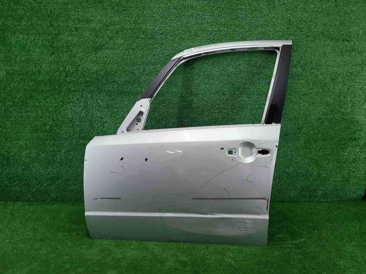 Дверь передняя левая Suzuki SX4 1 Classic (06-14)