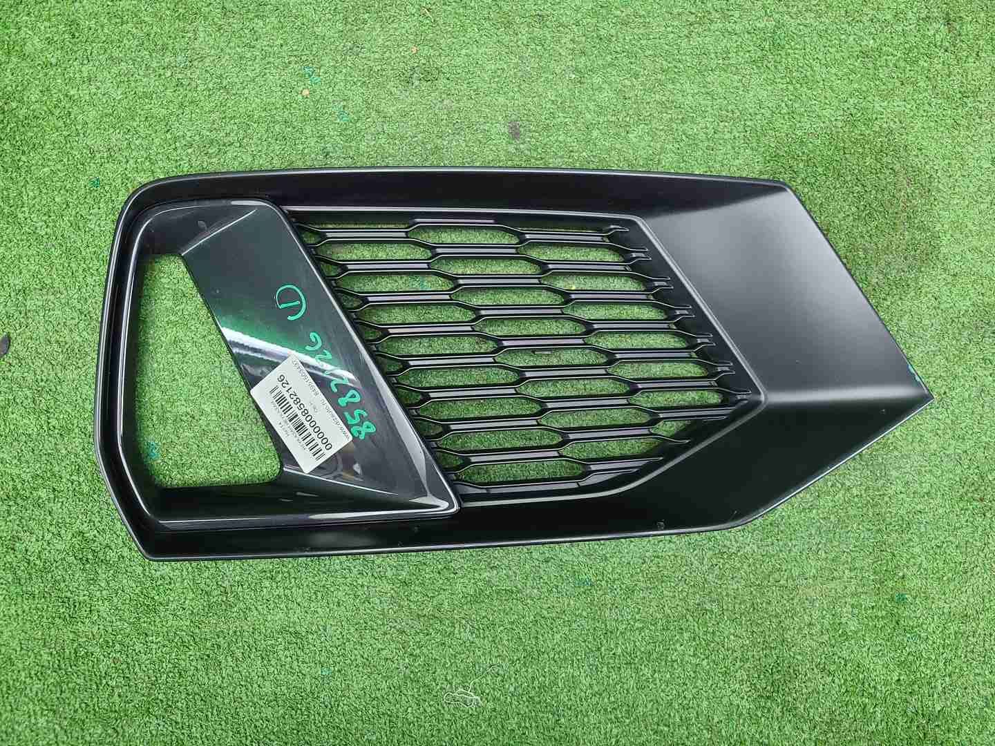 Решетка бампера правая Audi A7 2 (18-нв) S-line