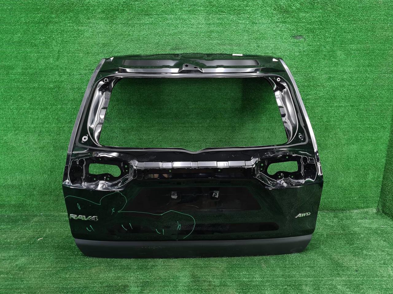 Крышка багажника Toyota RAV4 5 XA50 (2018-н.в.)