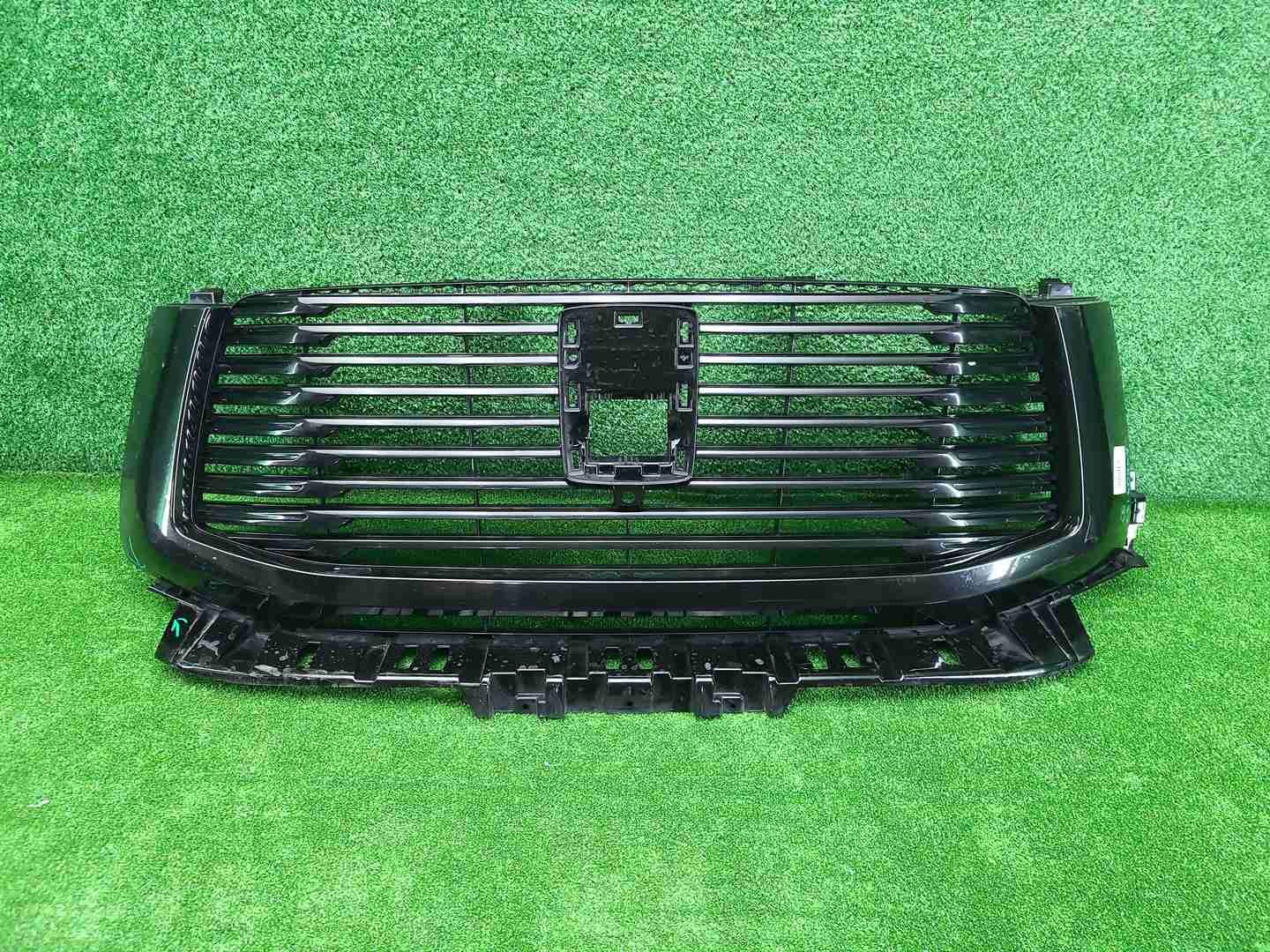 Решетка радиатора Tank 500 (2021-н.в.)