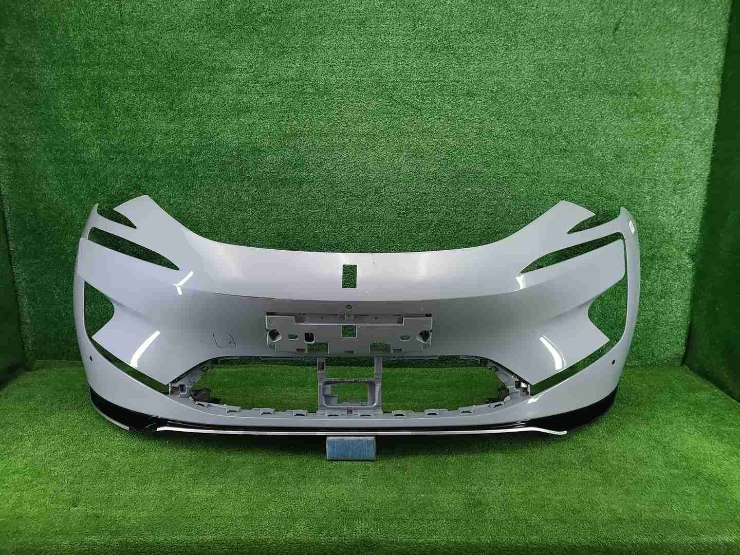 Бампер передний Avatr 12 (2023-н.в.)