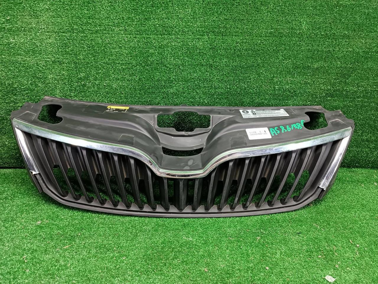Решетка радиатора Skoda Rapid 1 (2012-2020)