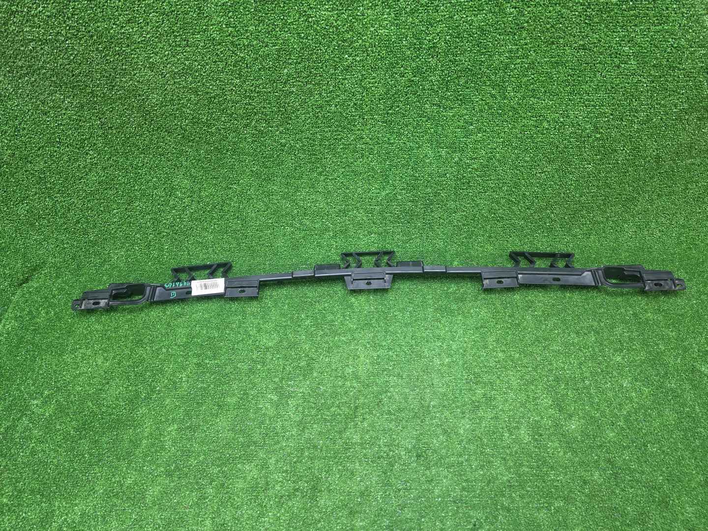Кронштейн переднего бампера Mercedes S W223 20-нв