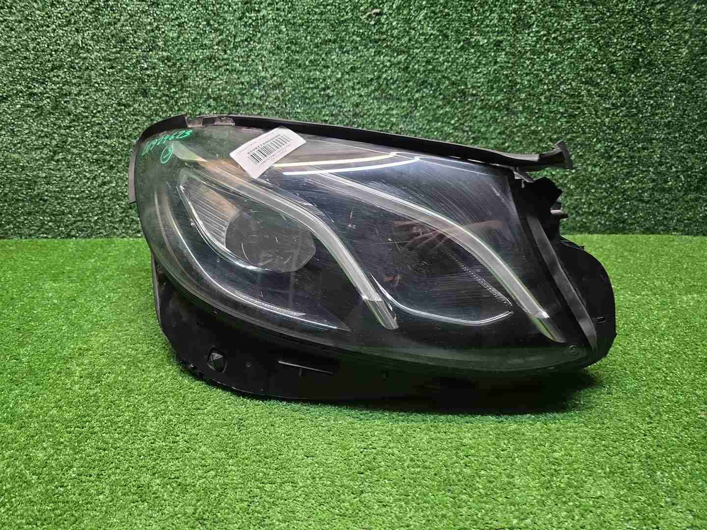 Фара правая Mercedes E W213 (2016-2021) LED