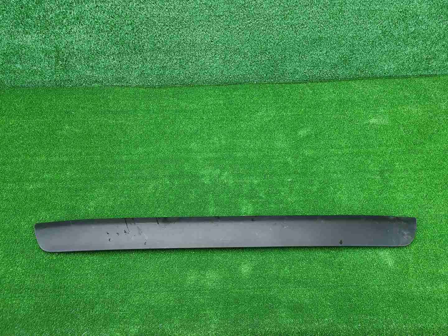 Накладка крышки багажника Toyota RAV4 5 XA50 18-нв