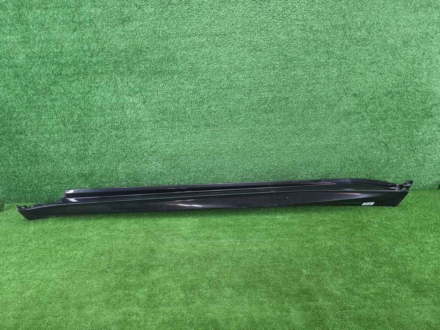 Накладка порога левая BMW X5 G05 (18-нв) M-paket