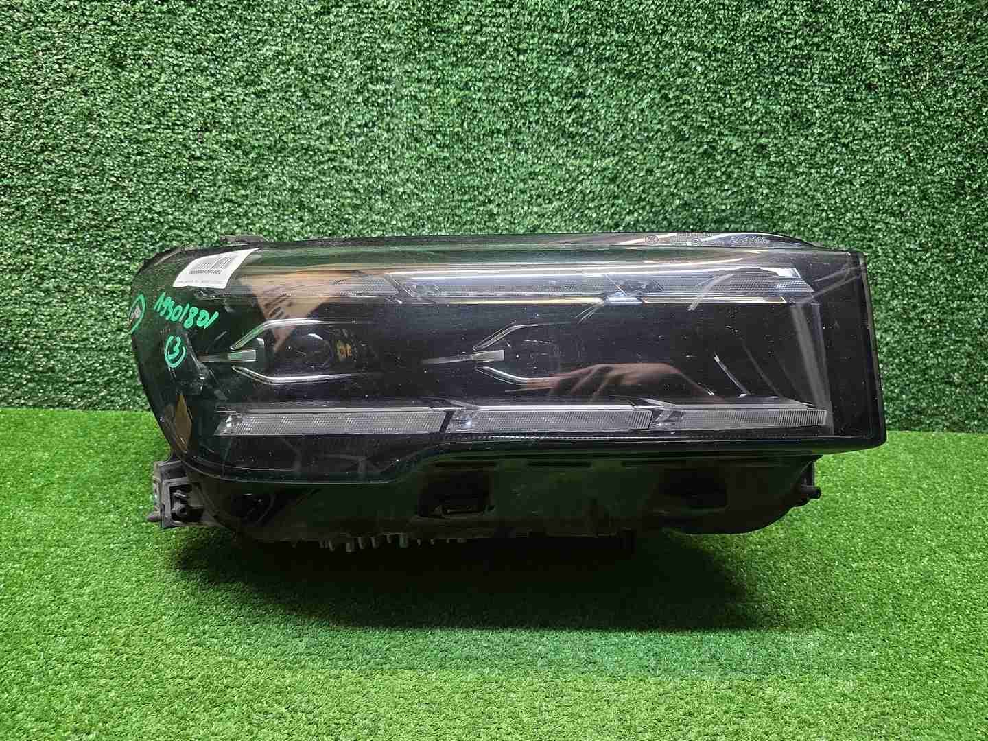Фара правая Geely Monjaro (2021-н.в.) LED