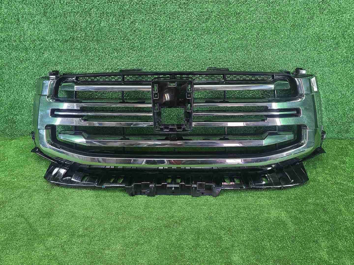 Решетка радиатора Tank 500 (2021-н.в.)