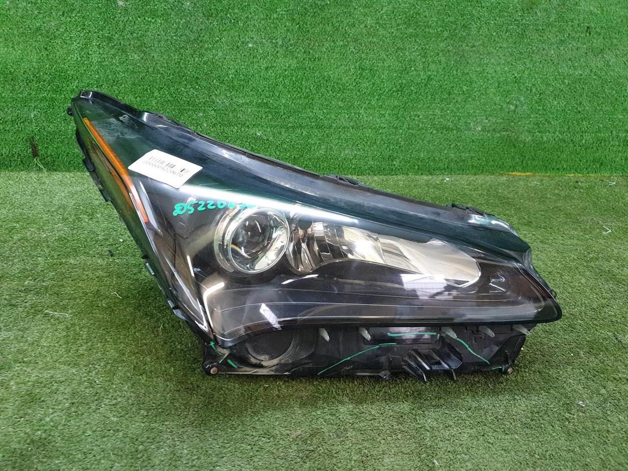 Битая Фара правая Lexus NX 1 (2014-2017) LED