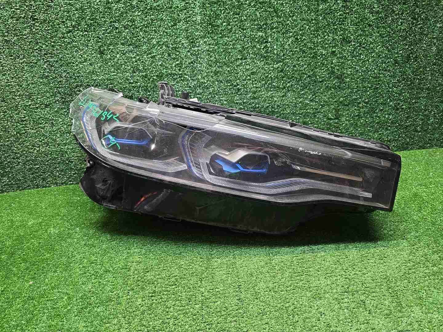Битая Фара правая BMW X7 G07 (19-22) Laser Light