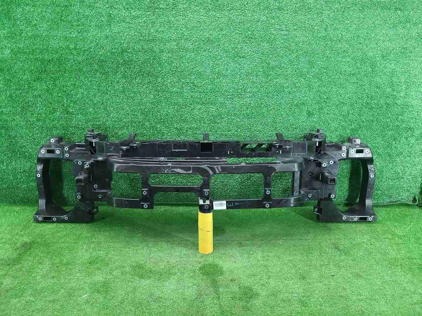 Телевизор Lixiang L9 (2022-н.в.)