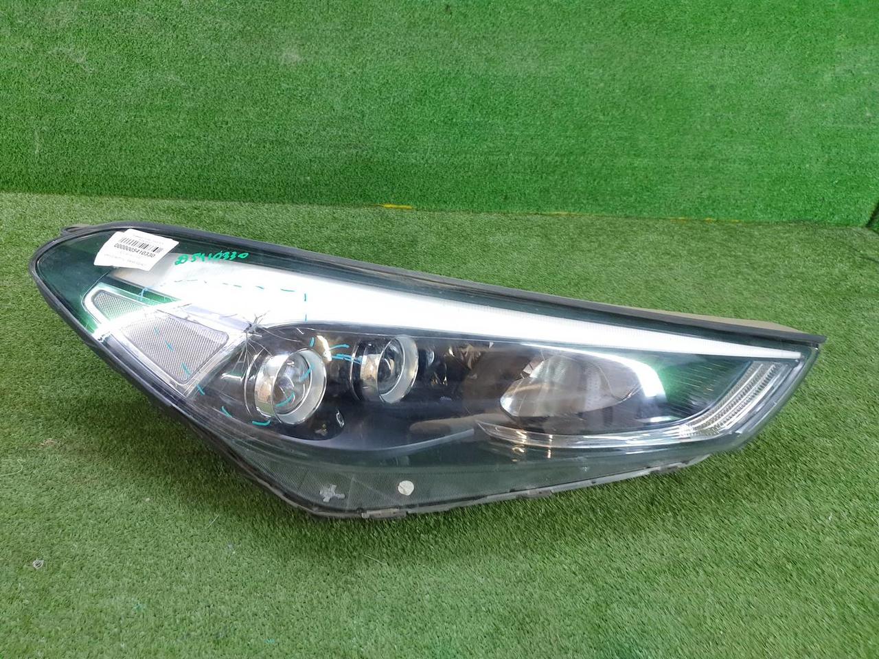 Фара правая Hyundai Tucson 3 (2015-2018) LED