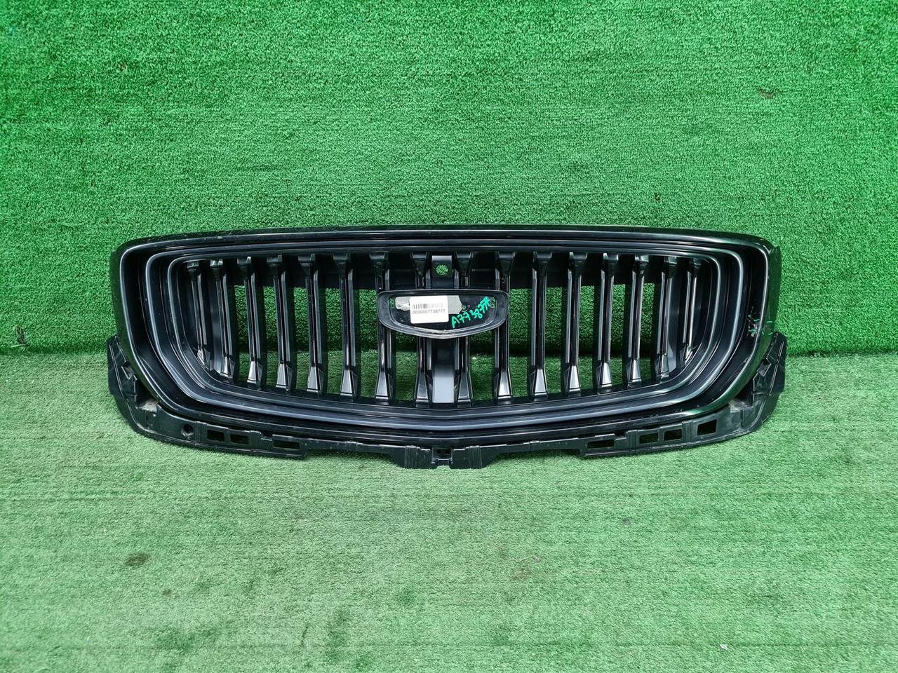 Решетка радиатора Geely Monjaro (2021-н.в.)
