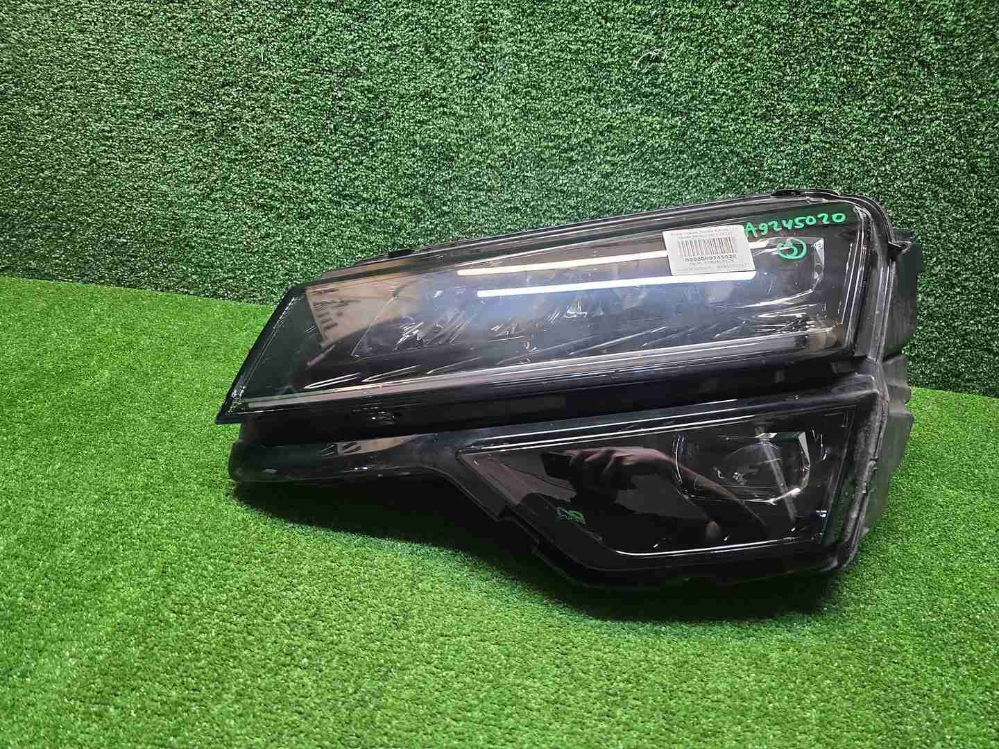 Фара левая Skoda Karoq (2017-2021) LED