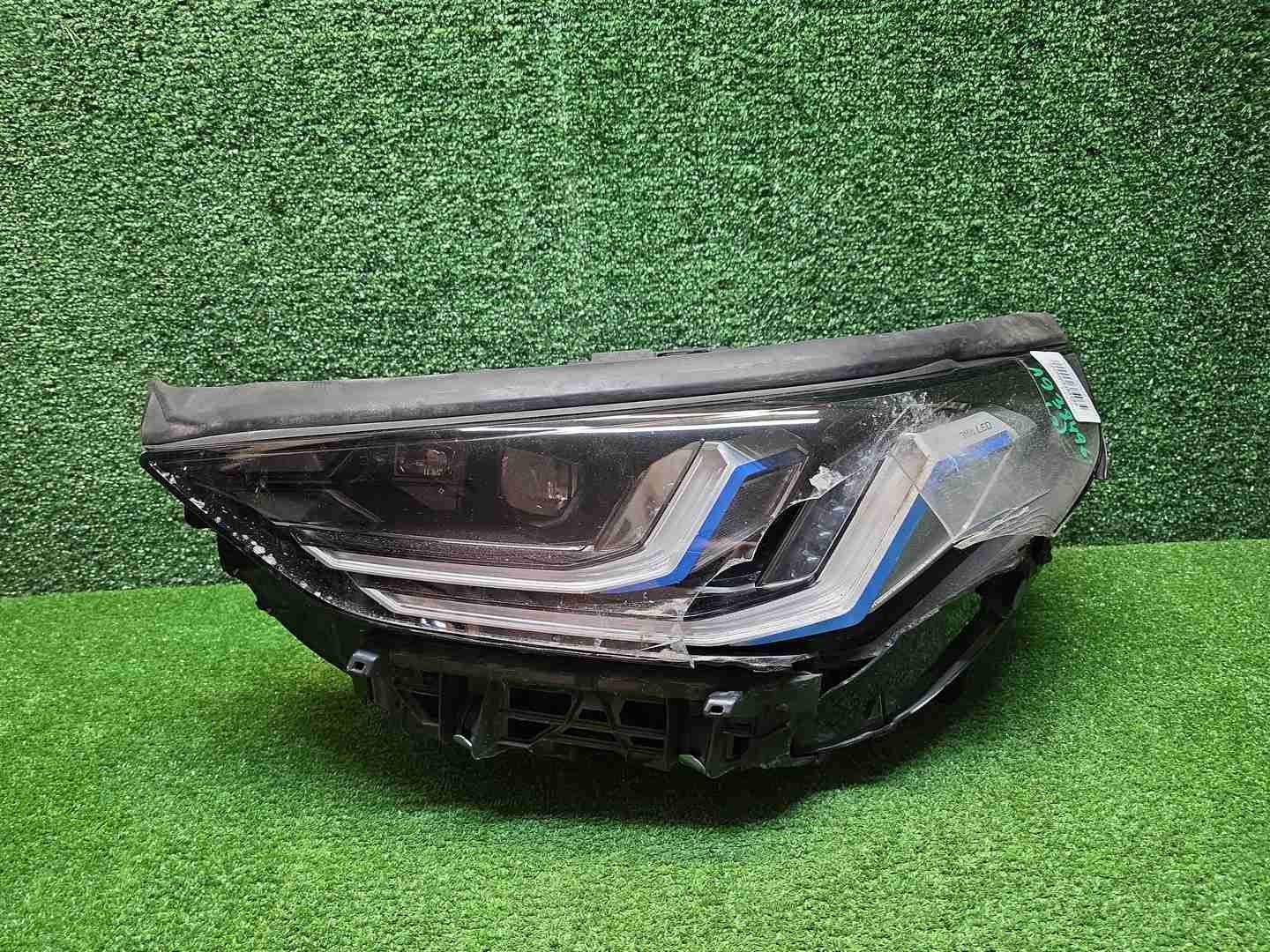 Фара левая BMW X3 G45 G48 (2024-н.в.) LED