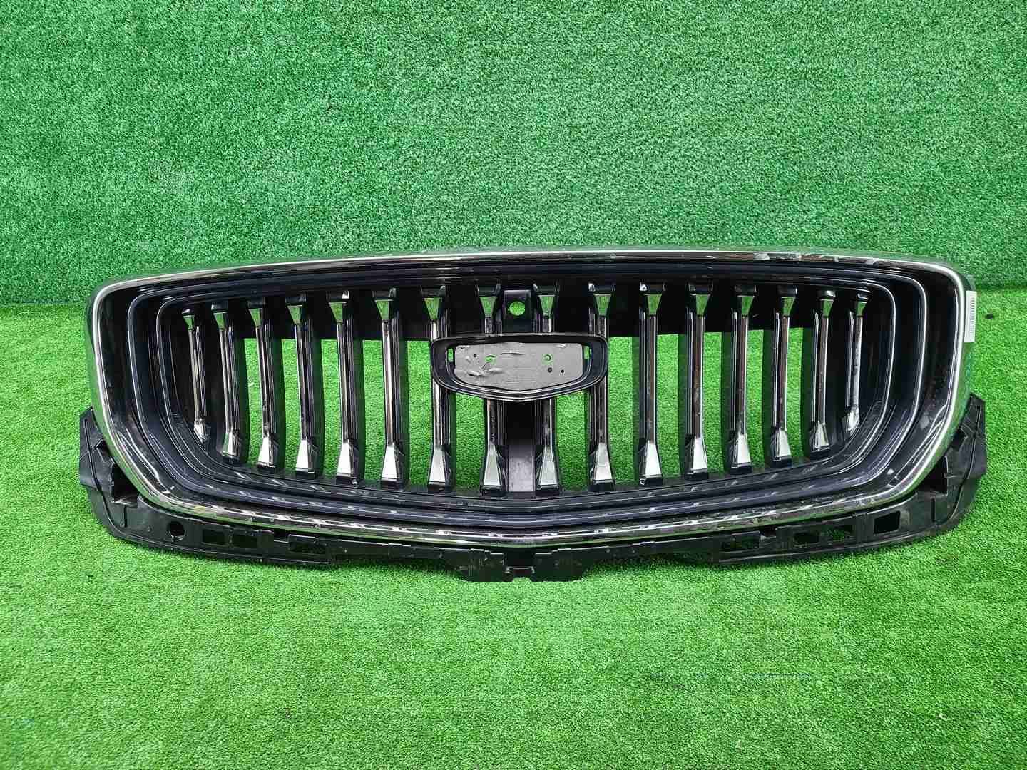 Решетка радиатора Geely Monjaro (2021-н.в.)