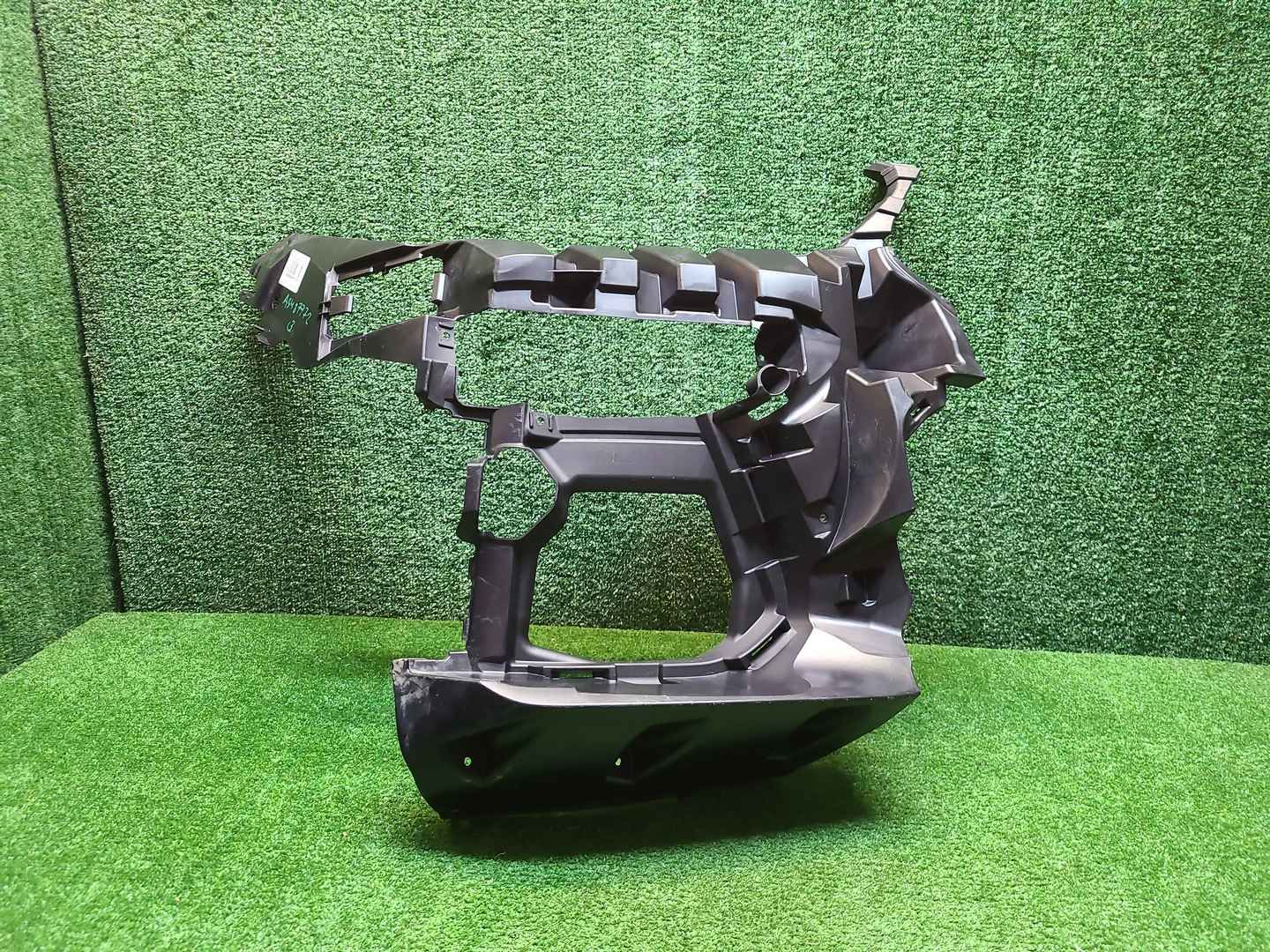 Кронштейн бампера правый BMW X6 G06 19-23 M-paket
