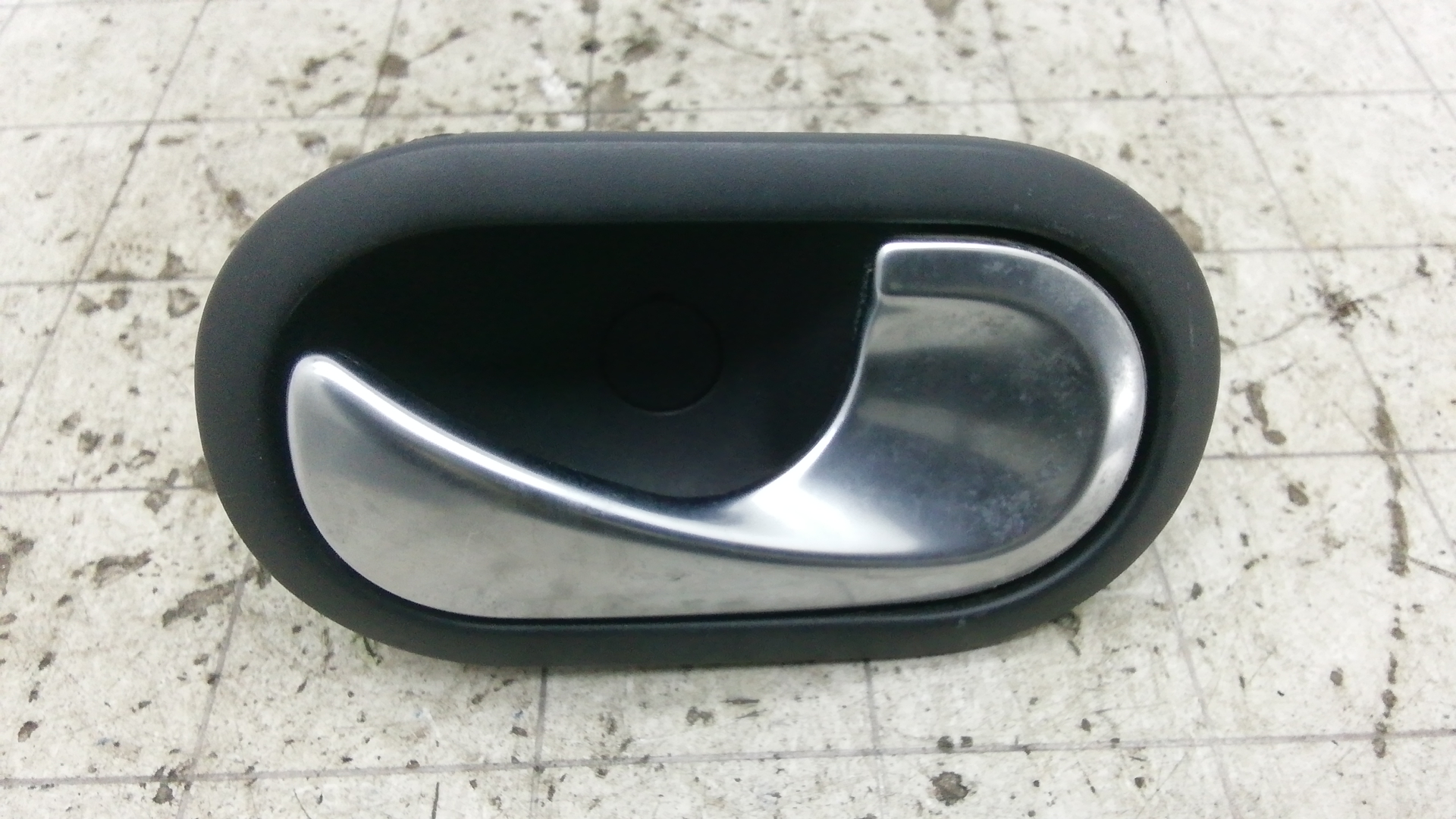 Ручка внутренняя передняя левая Renault Scenic 2
