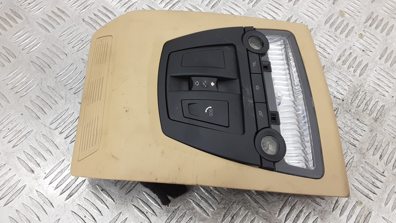 Фонарь освещения салона BMW X3 F25