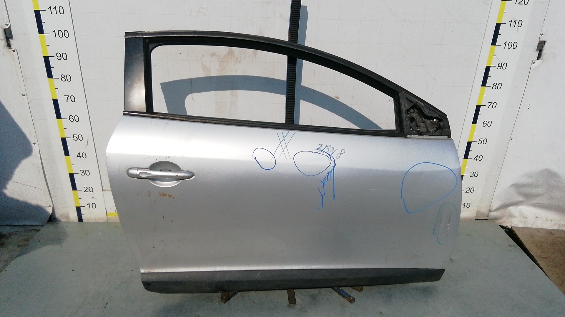 Дверь передняя правая Renault Megane 3