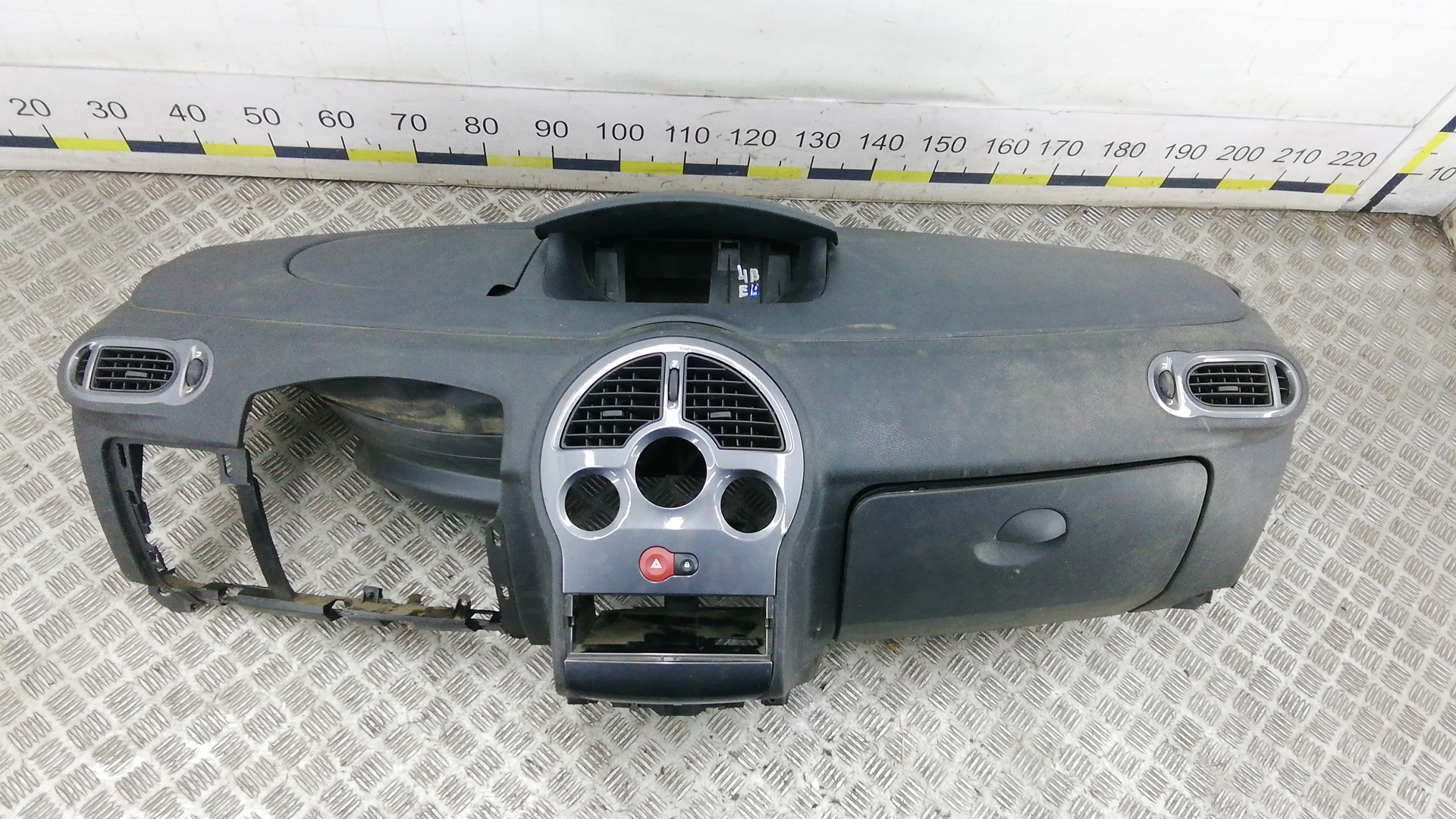 Панель приборов (торпедо) Renault Modus 2