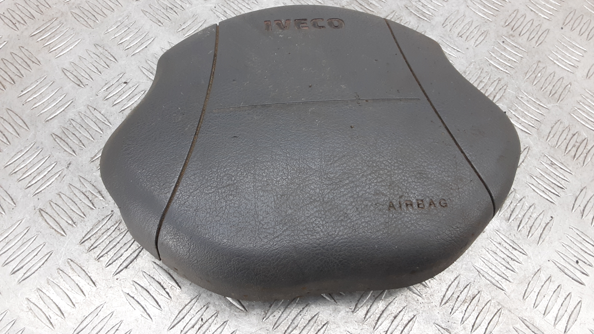 Подушка безопасности водителя Iveco Daily 3