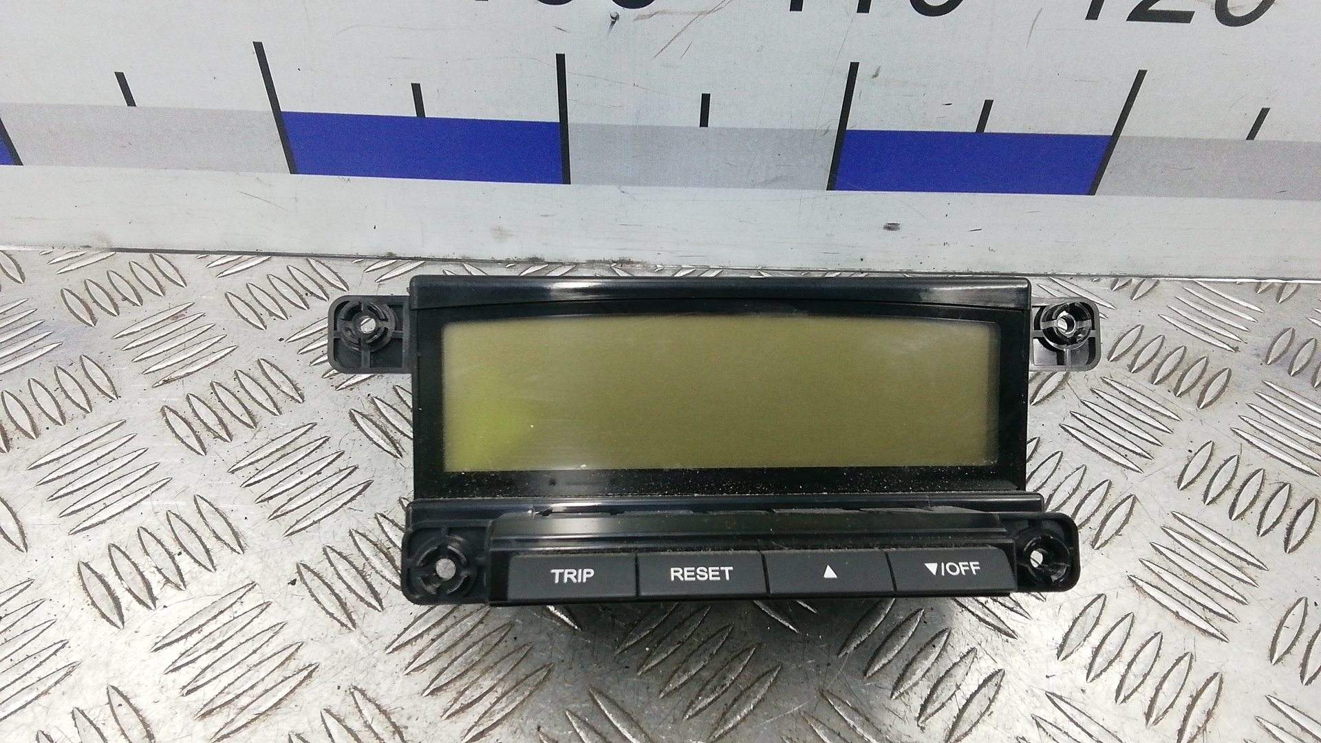 Монитор Kia Ceed 1