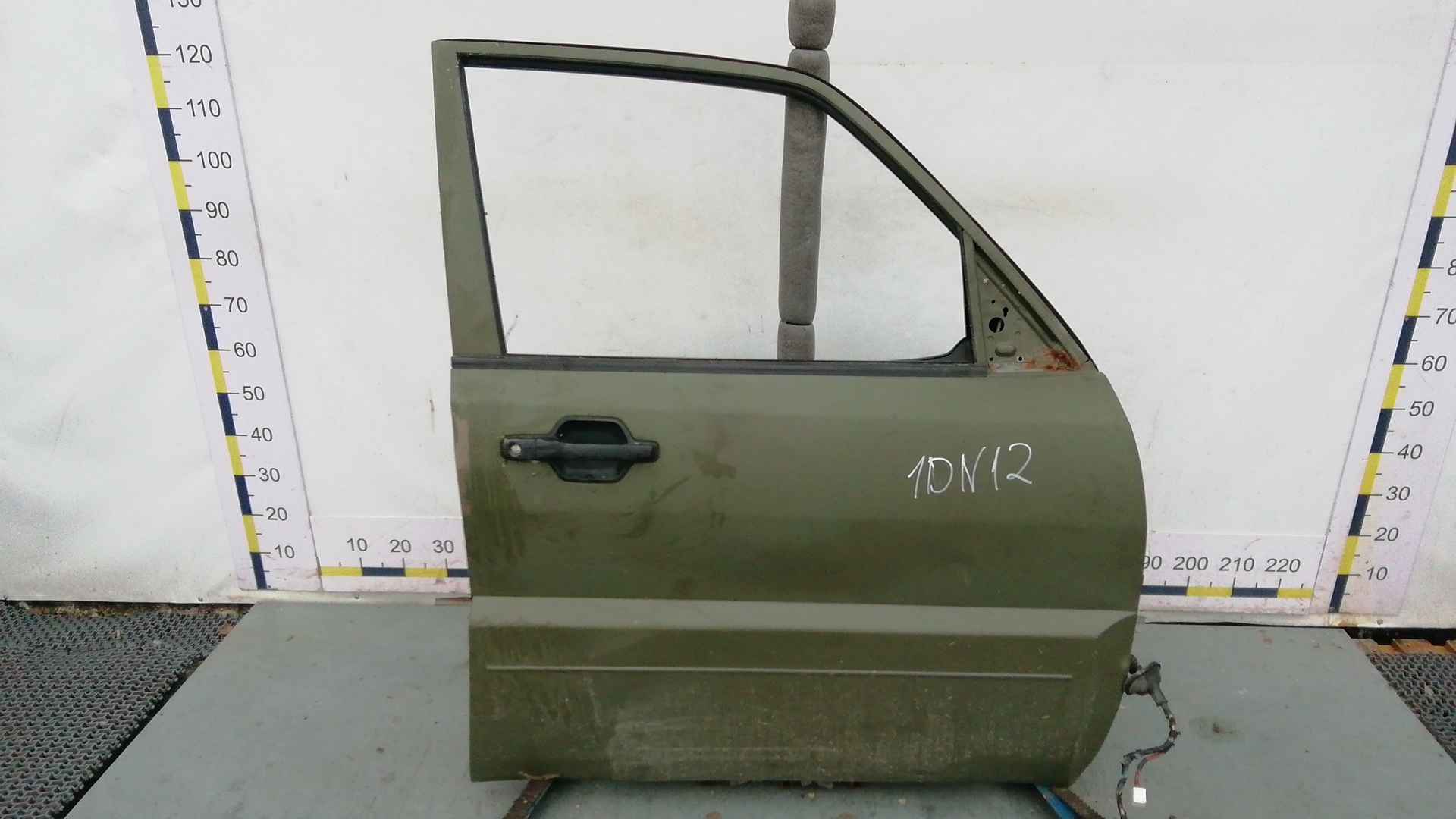 Дверь передняя правая Mitsubishi Pajero 4