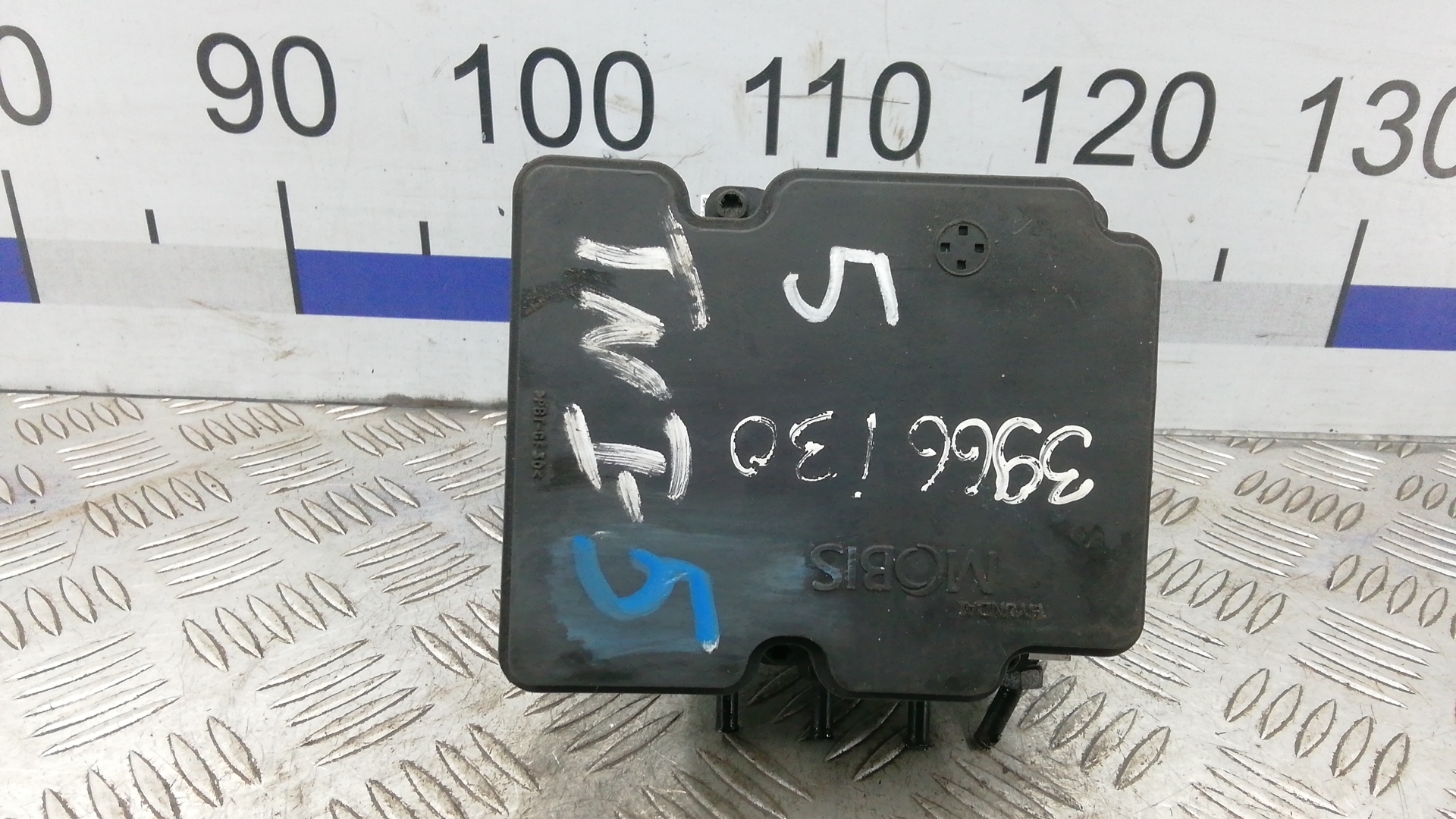 Блок ABS Hyundai i30 GD