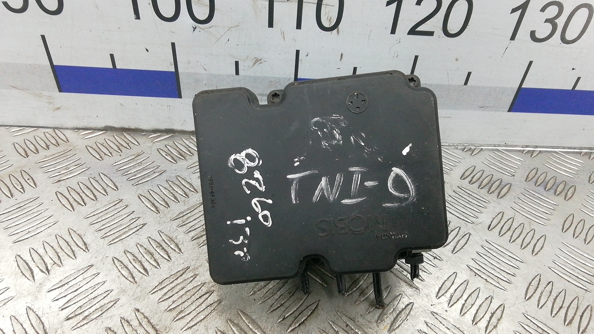 Блок ABS Hyundai i30 GD