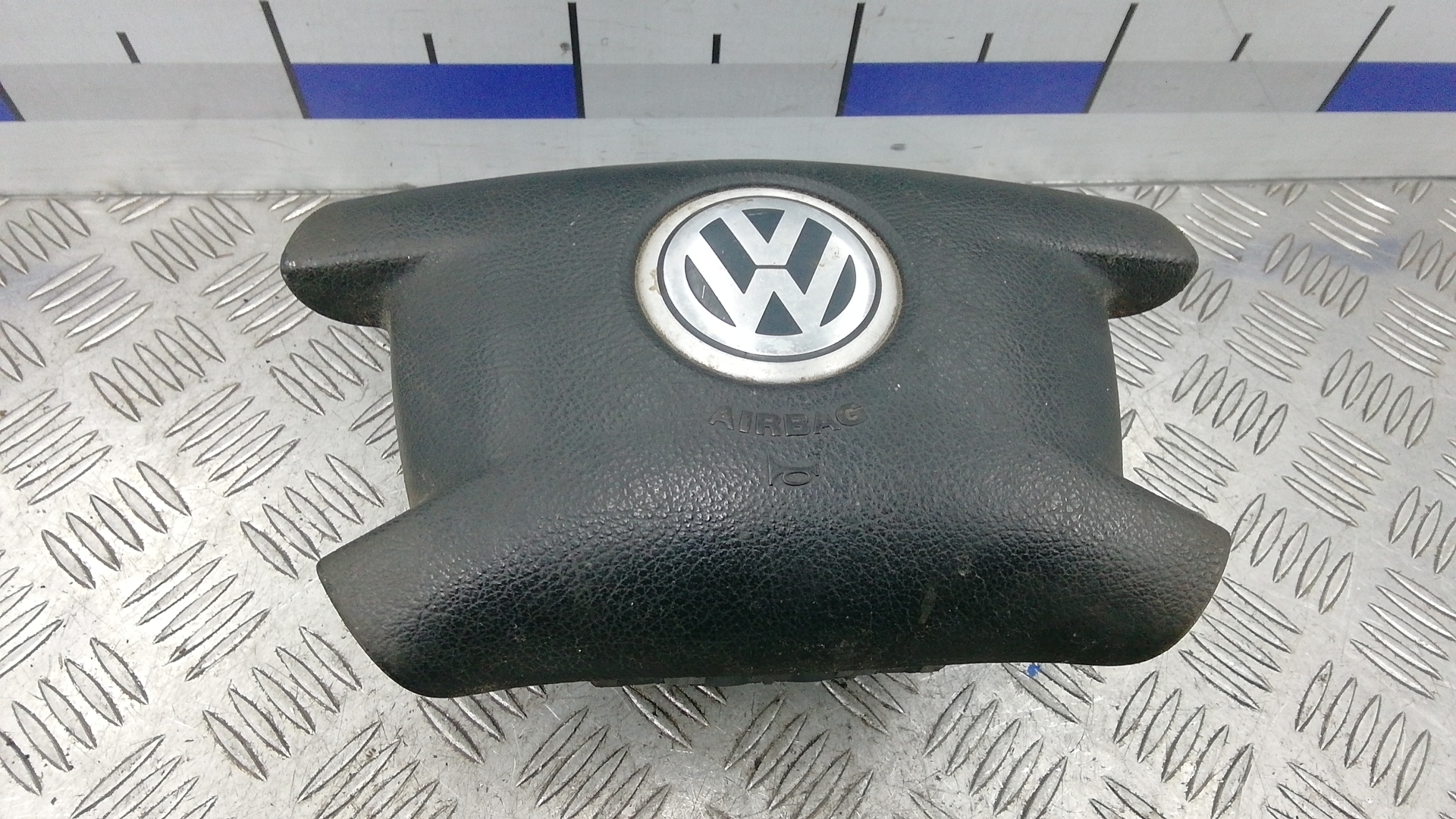 Подушка безопасности водителя Volkswagen Transporter T5