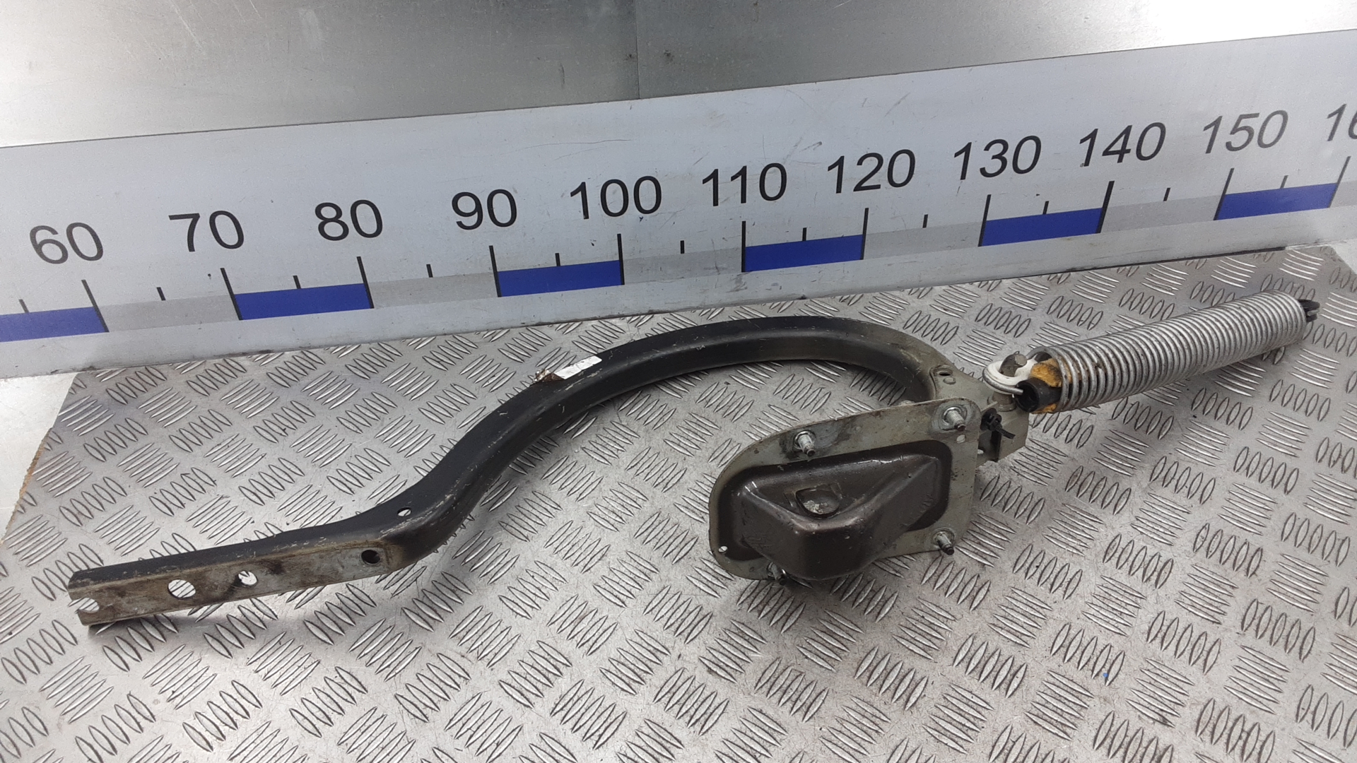 Петля крышки багажника BMW 5 Series F10/F11