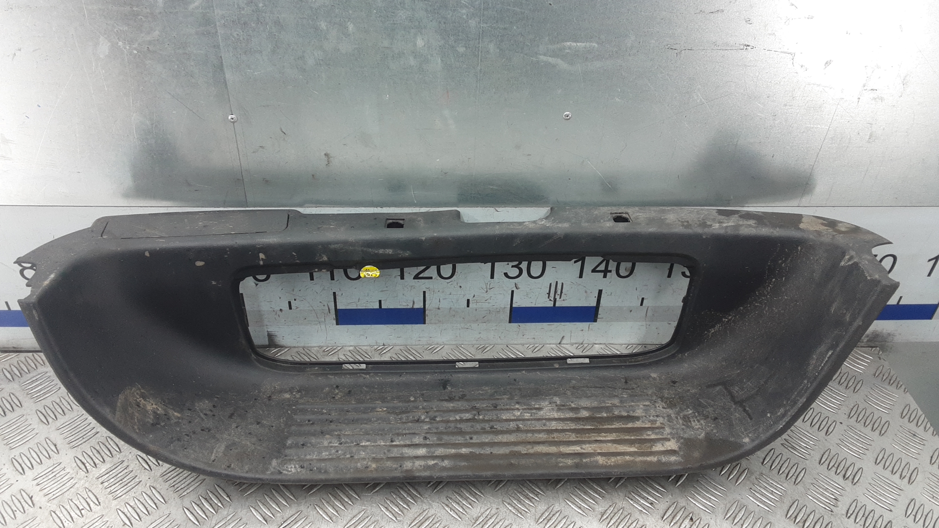 Накладка порога внутренняя правая Hyundai H1 (starex) 2