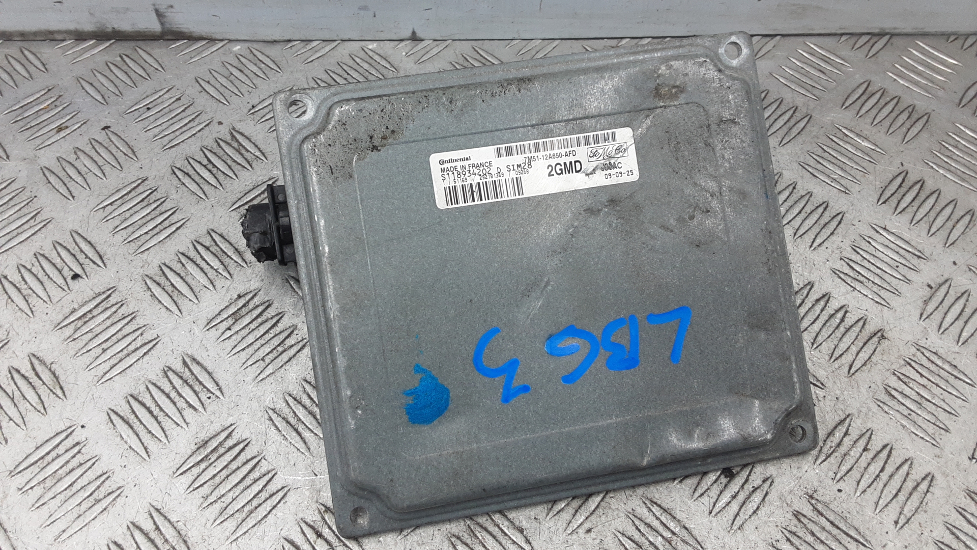 Блок управления двс Ford Focus