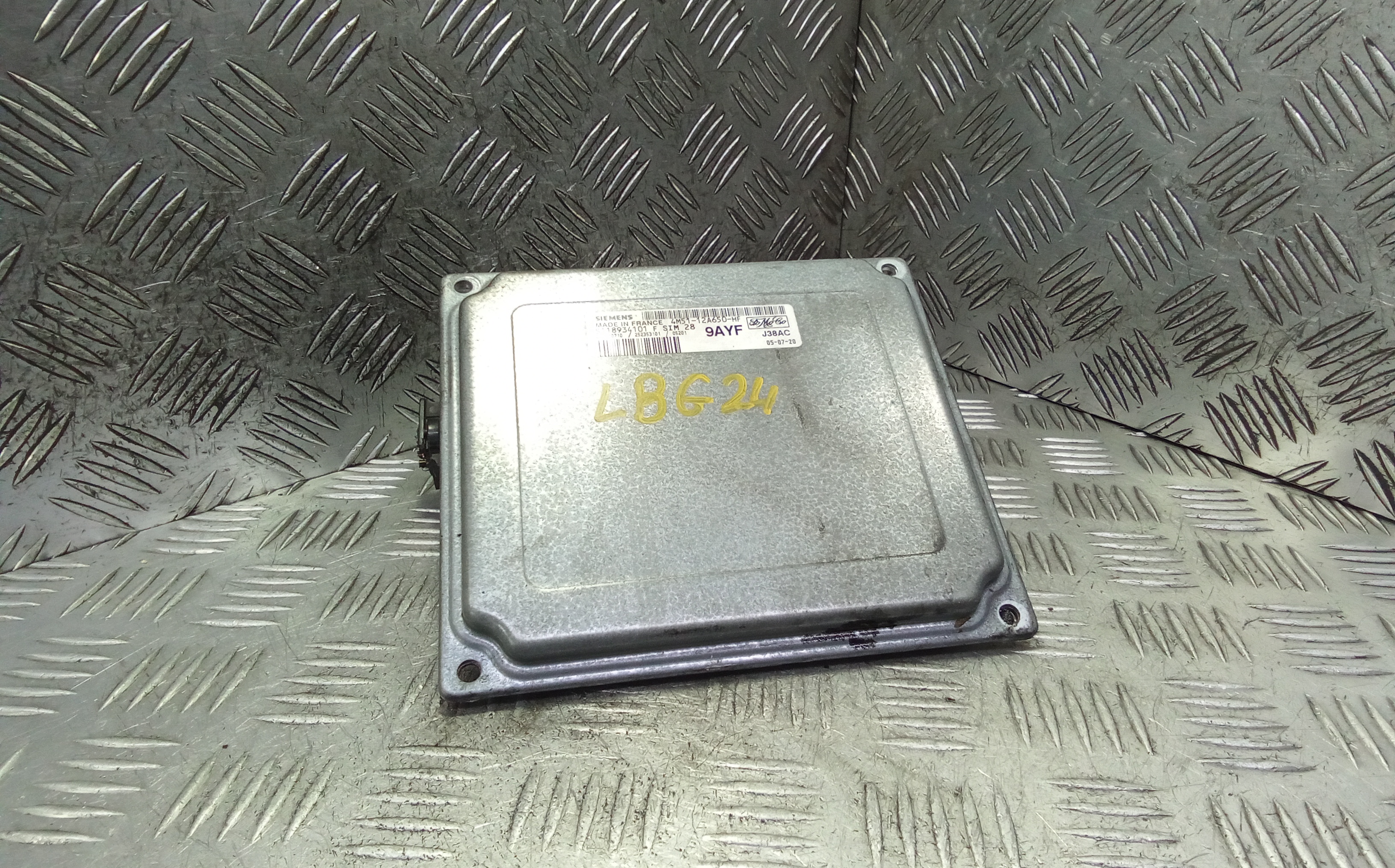 Блок управления двс Ford Focus