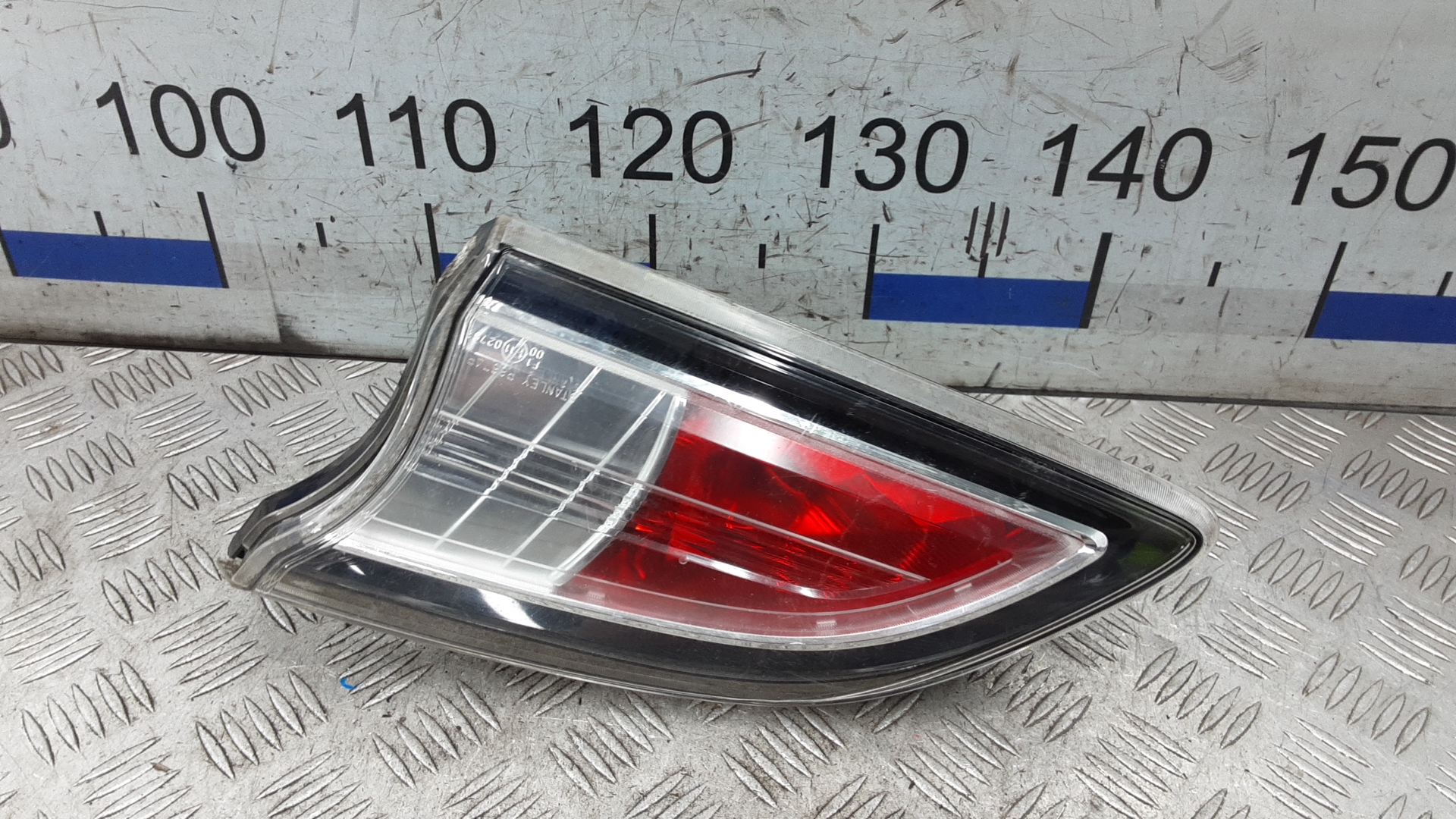 Фонарь правый 3-5 двери Mazda 3 2