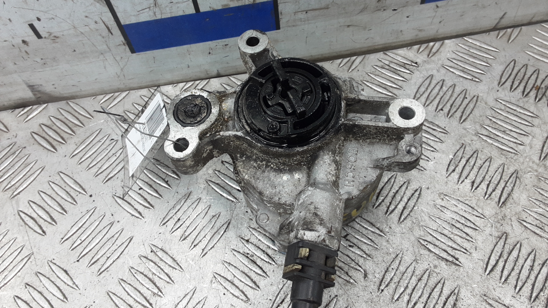 Насос вакуумный Ford S-MAX