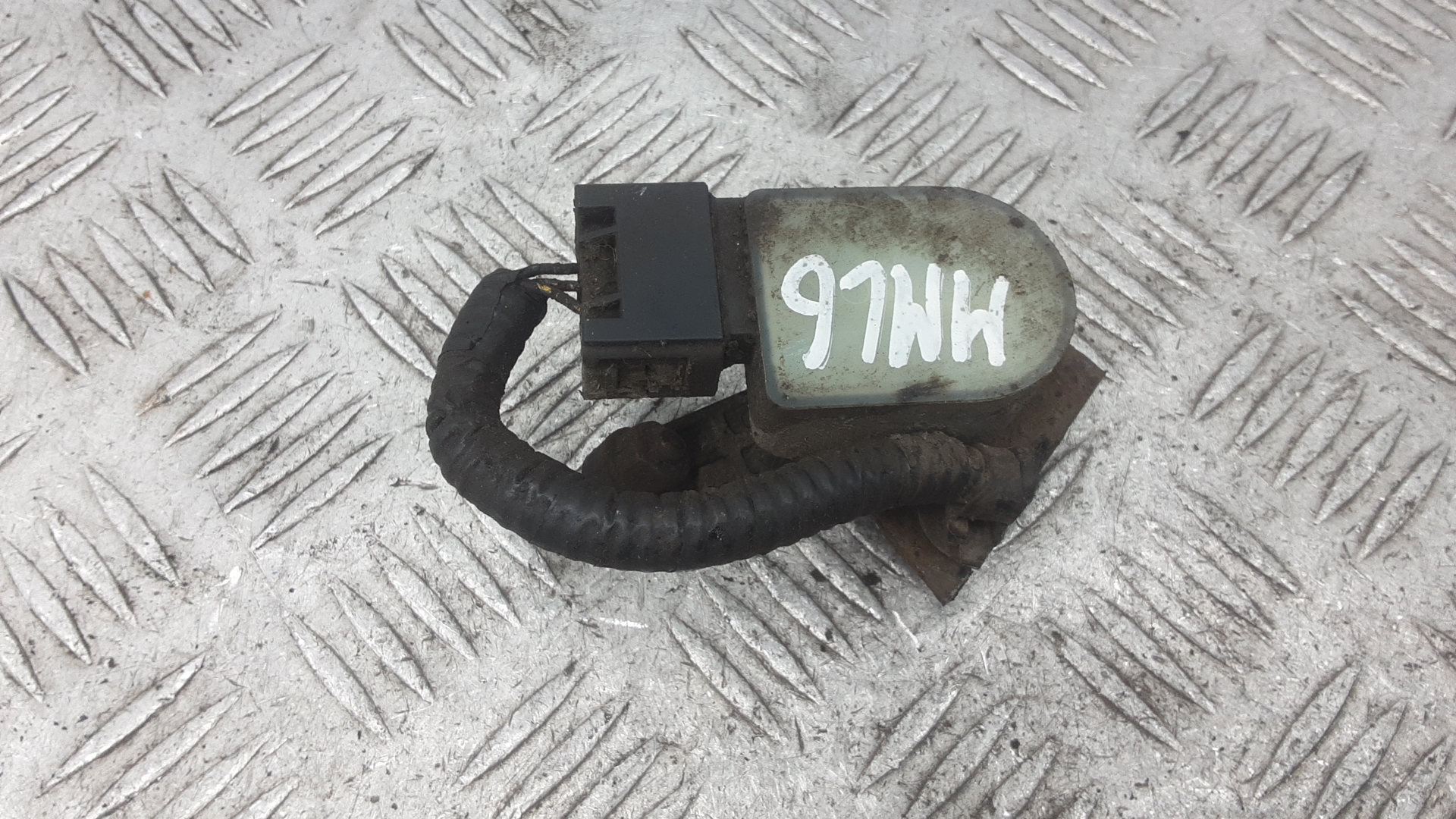 Датчик положения подвески Jeep Grand Cherokee WK2