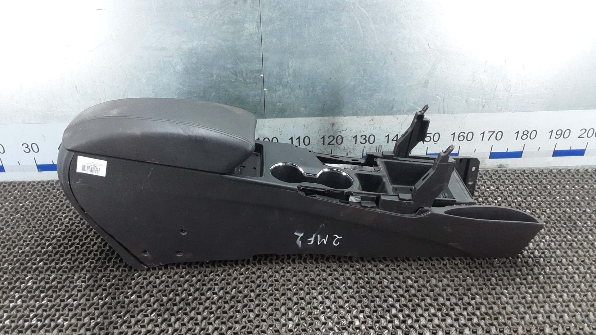 Подлокотник центральный Hyundai Sonata 6 (YF)