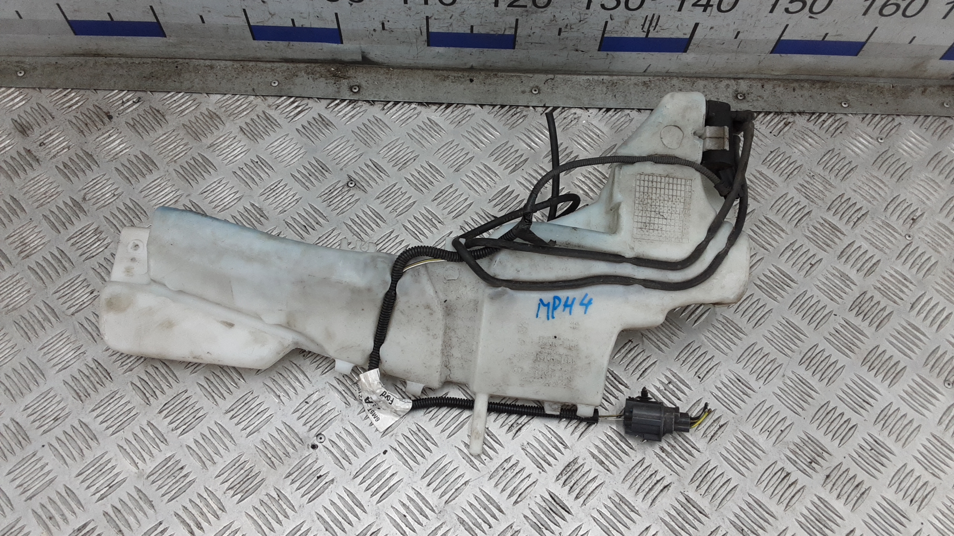 Бачок омывателя Ford Kuga 1